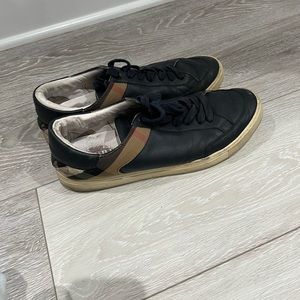 Men’s navy Burberry sneakers